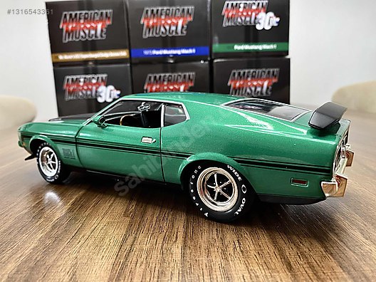 Auto World Diecast Model 1:18 Ford Araba - 1316543361