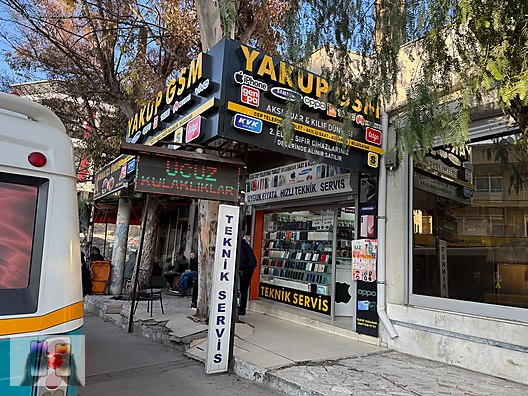 Used & Brand New Items / Cell Phones & Accessories / Cell Phones / Realme / 10