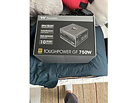 Thermaltake 750w 80 gold plus güç kaynağı