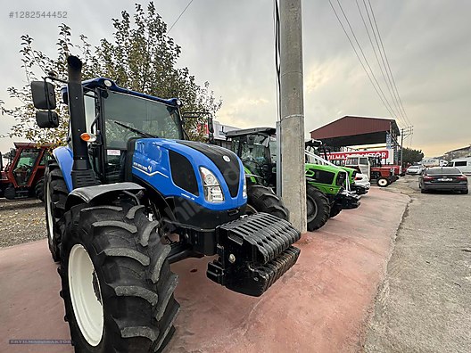 Machinery / Agricultural Machines / Tractors / New Holland / TD5.110