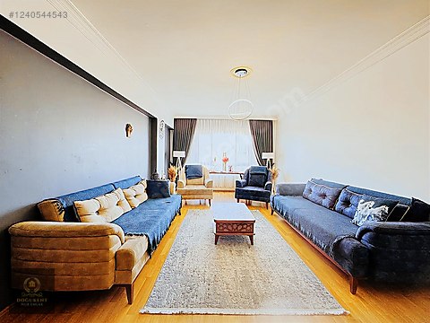NUR EMLAK'DAN DOĞUKENT CADDE YAKINI MERKEZİ LOKASYONDA 3+1..!