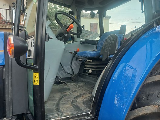 Machinery / Agricultural Machines / Tractors / New Holland / TD110D