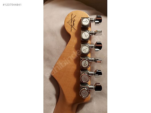 İkinci El ve Sıfır Alışveriş / Müzik / Müzik Aletleri / Telli Çalgılar / Gitar / Elektro