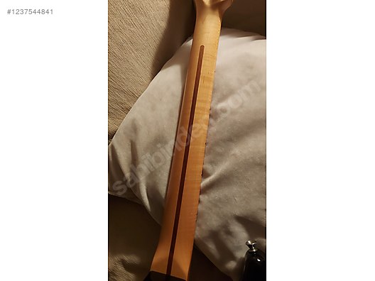 İkinci El ve Sıfır Alışveriş / Müzik / Müzik Aletleri / Telli Çalgılar / Gitar / Elektro