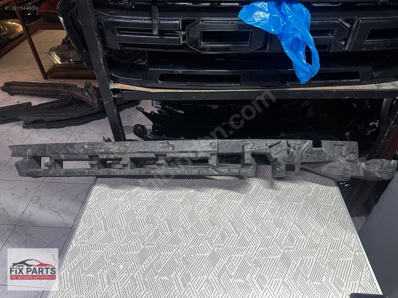 Mercedes GLC Tampon Demiri