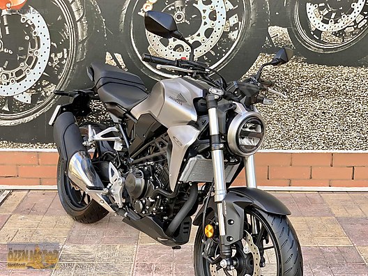 Honda CB 250 R 2018 Model Naked / Roadster Motor 
