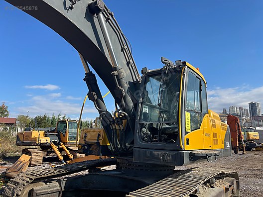 Machinery / Heavy Equipment / For Sale / Excavators / Volvo