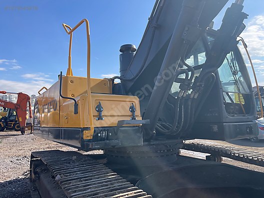 Machinery / Heavy Equipment / For Sale / Excavators / Volvo