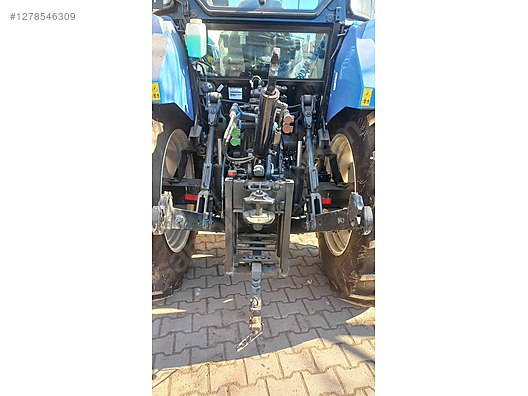 Machinery / Agricultural Machines / Tractors / New Holland / TR5.90