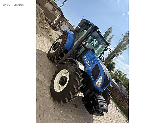 Machinery / Agricultural Machines / Tractors / New Holland / TR5.90