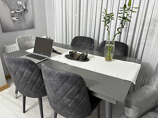 Used & Brand New Items / Home Decor / Furniture / Den & Living Room / Living Room Furniture