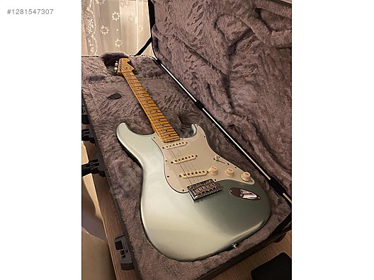 İkinci El ve Sıfır Alışveriş / Müzik / Müzik Aletleri / Telli Çalgılar / Gitar / Elektro