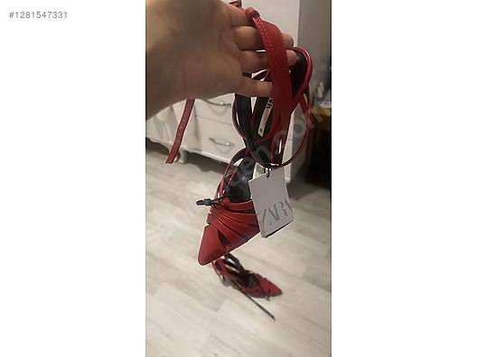 Used & Brand New Items / Clothing & Accessories / Women / Shoes / Classic Heels