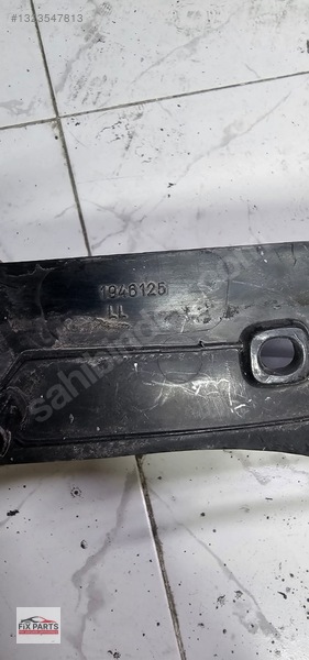 BMW 5 Serisi Ön Cam Izgarası