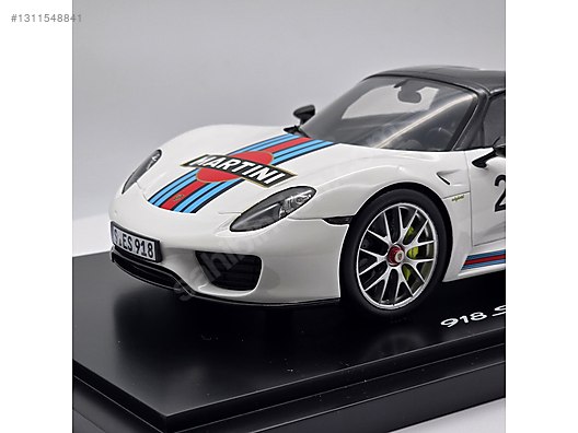 1:18 Porsche 918 Spyder Weissach Martini Spark Dealer DiecastEvi