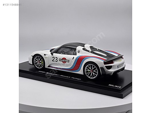 Spark 1/18 ポルシェ 918 Weissach スパーク 1:18 Porsche 918 Spyder Weissach Martini Spark Dealer DiecastEvi