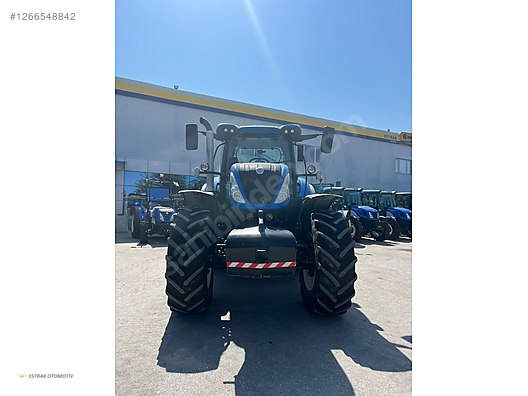 Machinery / Agricultural Machines / Tractors / New Holland / T7.270
