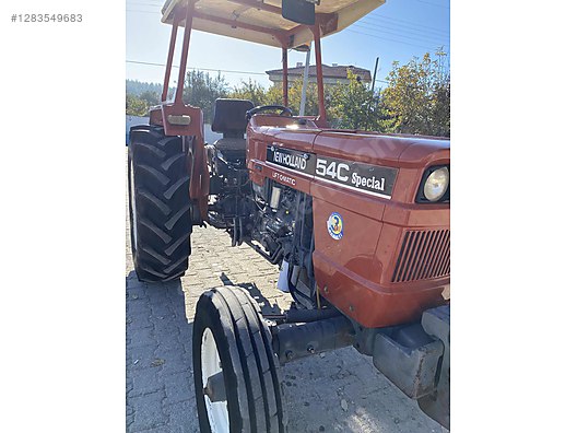 Machinery / Agricultural Machines / Tractors / New Holland / 54C