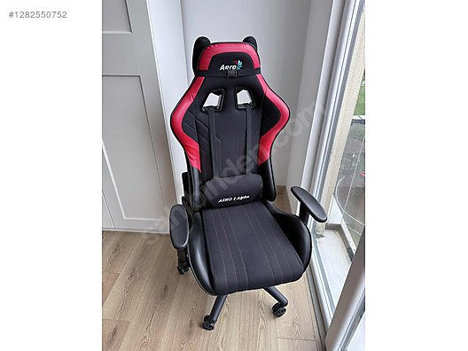 Used & Brand New Items / Gaming & Gamers Exclusive / Gaming Equipment / Gaming Chair