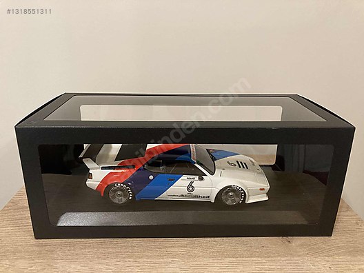 Minichamps Diecast Model 1:18 BMW Araba - 1318551311