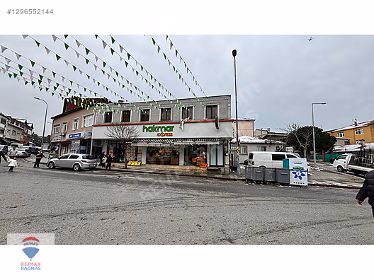 Ümraniye'de Adem Yavuz G.M.Kemal Caddesi 700 m² Komple Satılık