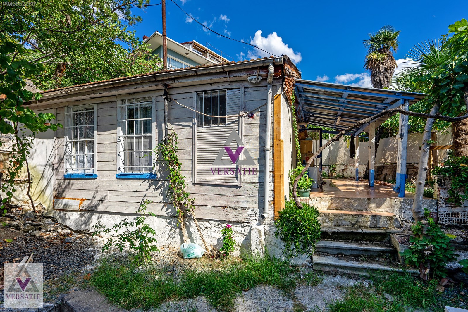 For Sale / Detached House / Çengelköy�de Satılık 1.468m2 Boğaz