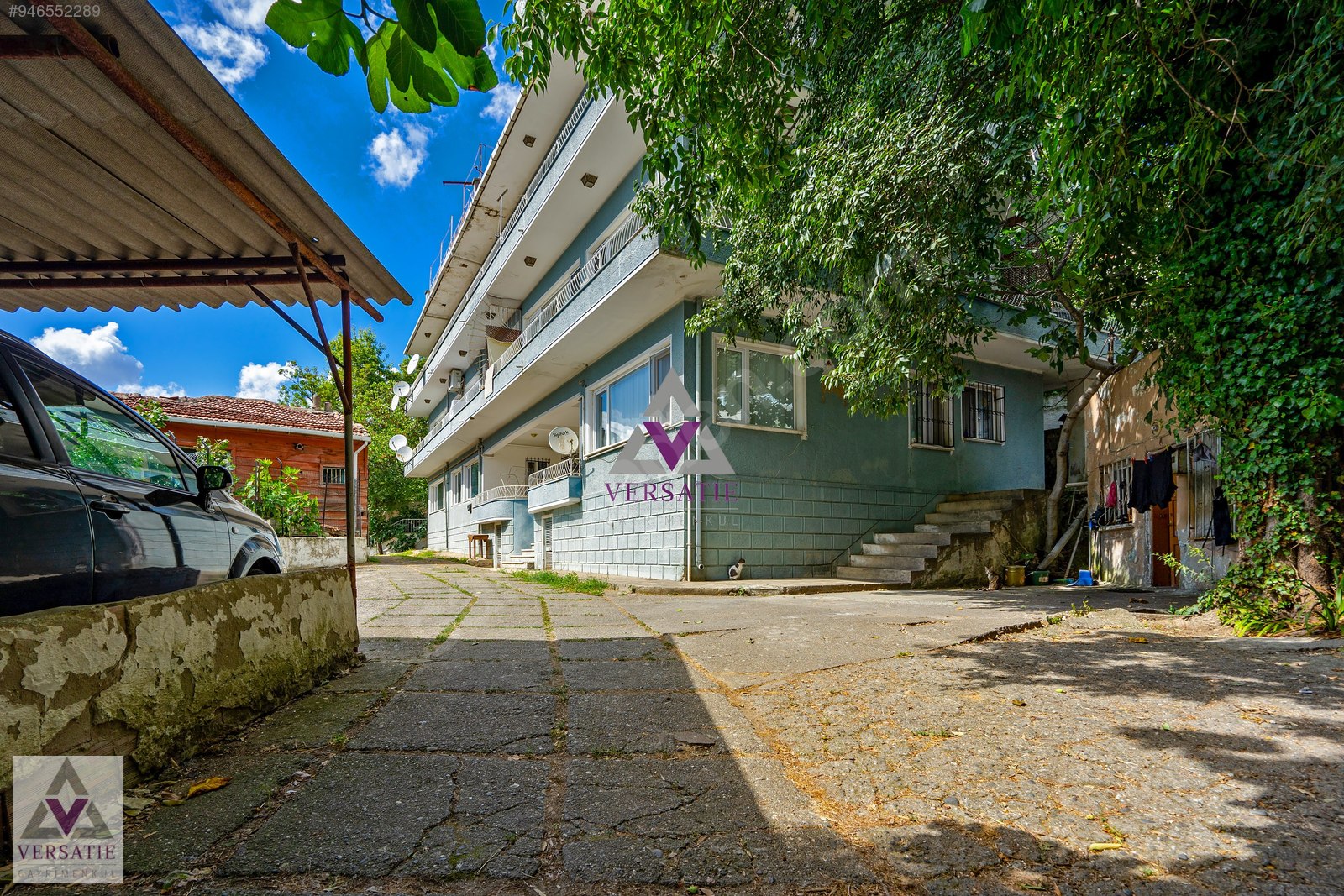 For Sale / Detached House / Çengelköy�de Satılık 1.468m2 Boğaz
