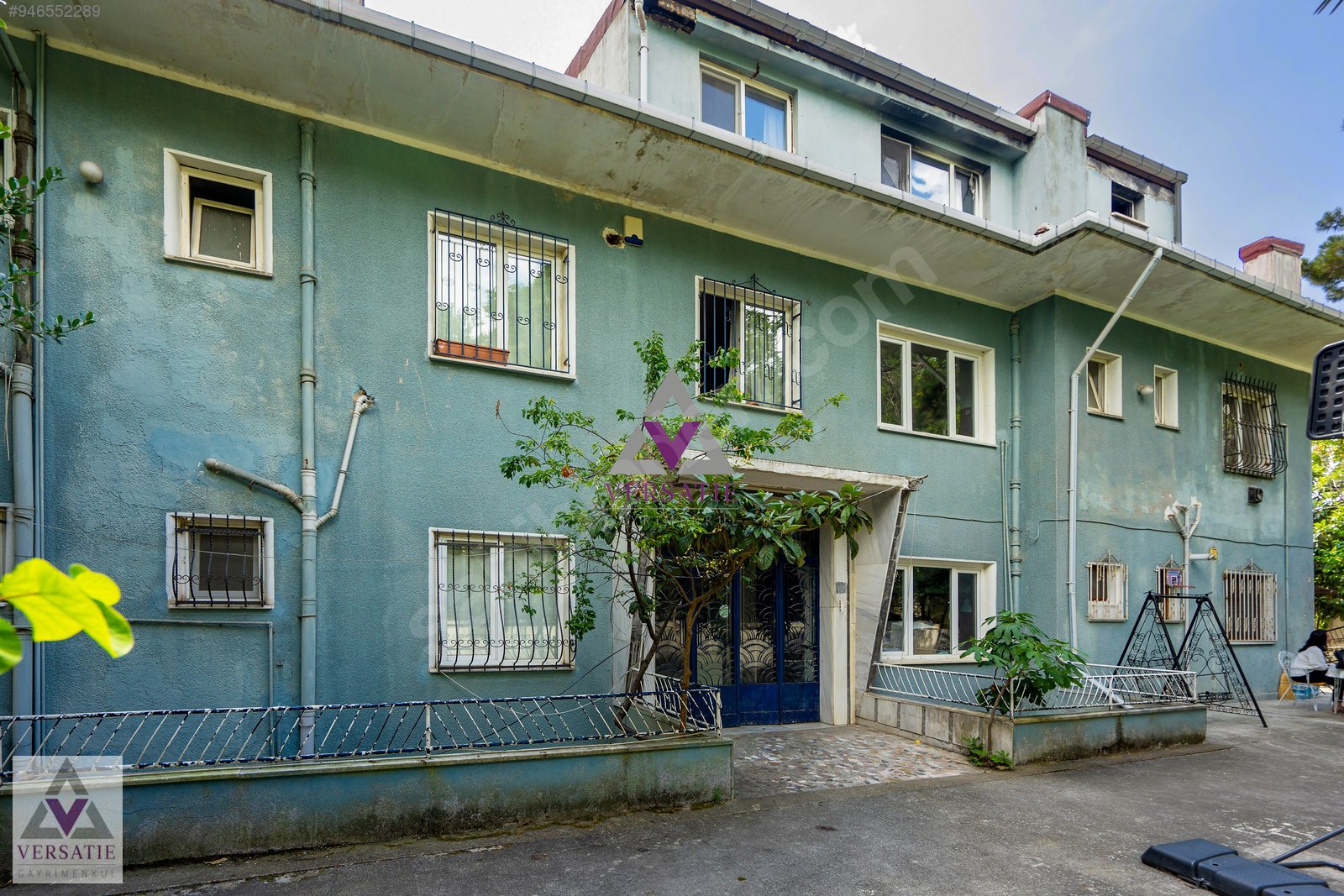For Sale / Detached House / Çengelköy�de Satılık 1.468m2 Boğaz