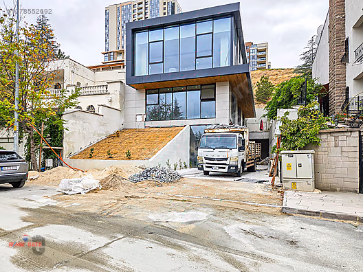 Emre KOÇ REMAX - Mutlukent 'de Kiralık Büro & Ofis