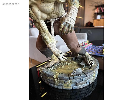 Killer Croc Premium Format Figure by Sideshow Collectibles