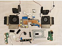 Monster Abra A7 V10.1 Laptopun ana kart dışı iç parçaları