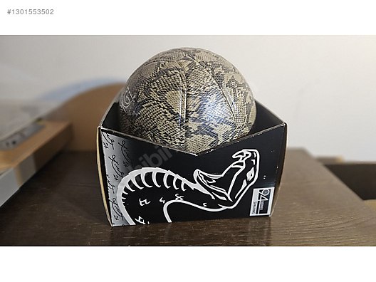 spalding x kobe bryant 94 silver series snakeskin basketball