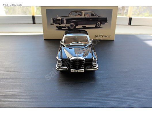 Autoart Diecast Model 1:18 Mercedes Benz Araba - 1310553725