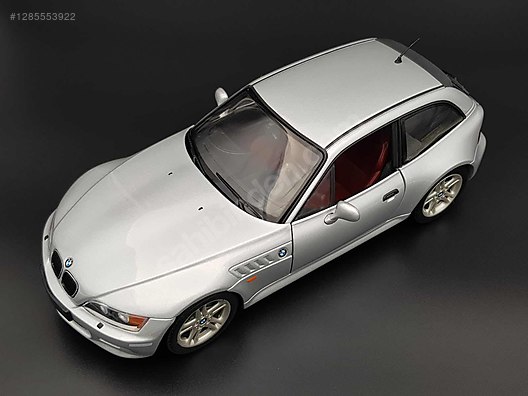 UT Models Diecast Model 1:18 BMW Araba - 1285553922