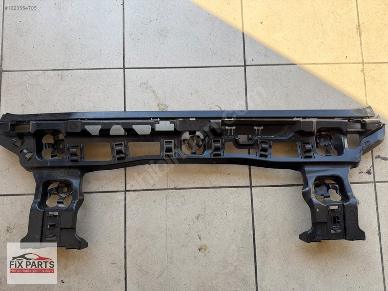 BMW X1 Tampon Braketi (Arka)