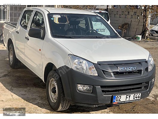 isuzu d max 2 5 cift kabin 4x2 ilk sahibinden boyasiz isuzu d max 4x2 43 000km 2018 cikisli sahibinden comda 886555182