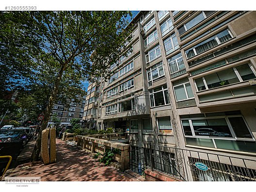 FIRSAT:VALİKONAĞI'NDA , 180 M2, 3+1 ,BALKONLU ŞIK DAİRE #1260555393