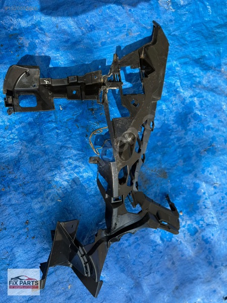 Mercedes CLS Tampon Braketi (Ön)