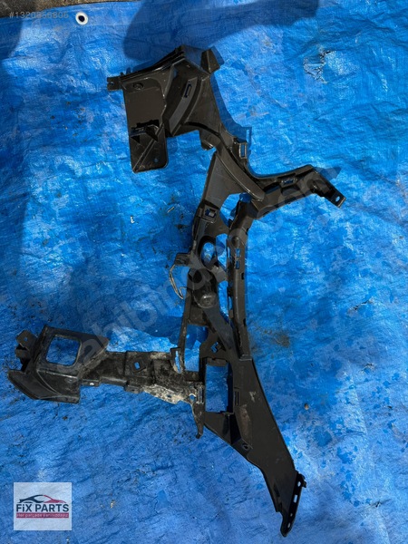 Mercedes CLS Tampon Braketi (Ön)