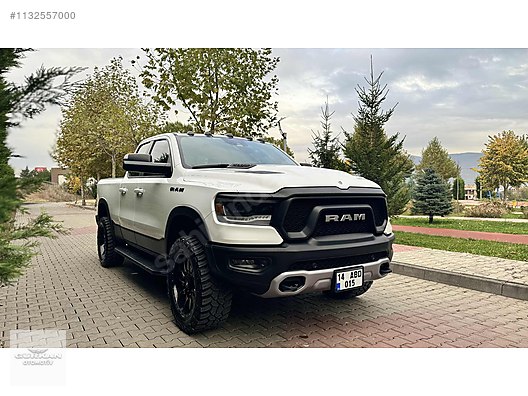 2023 dodge dakota kamyonu