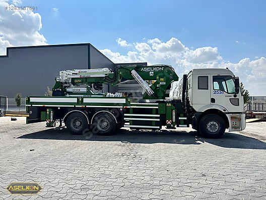 Machinery / Heavy Equipment / For Sale / Mobile Cranes