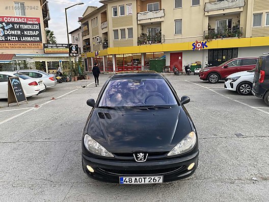 Peugeot 206 1 4 XT Değişensiz 200 XXX km sahibinden comda  