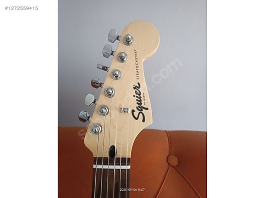 Squier Elektro Gitar