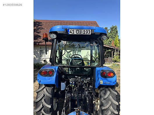 Machinery / Agricultural Machines / Tractors / New Holland / TT4.55