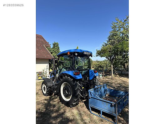 Machinery / Agricultural Machines / Tractors / New Holland / TT4.55