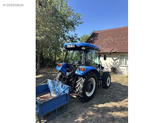 Machinery / Agricultural Machines / Tractors / New Holland / TT4.55