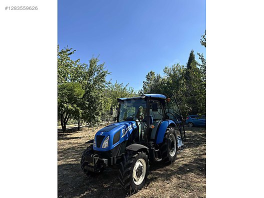 Machinery / Agricultural Machines / Tractors / New Holland / TT4.55