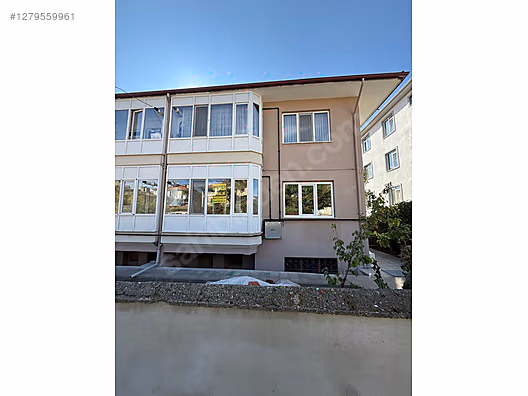 PARSEL GAYRİMENKUL'DEN CUMHURİYET MAHALLESİ 3+1 KİRALIK DAİRE #1279559961