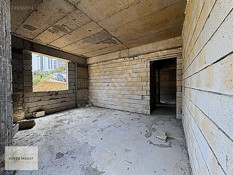 MÜKEMMEL MANZARA ANA YOLA YAKIN 110 BÜRÜTLÜ SATILIK...