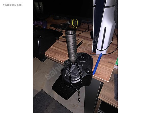 Used & Brand New Items / Gaming & Gamers Exclusive / Gaming Equipment / PC Game Racing Wheels